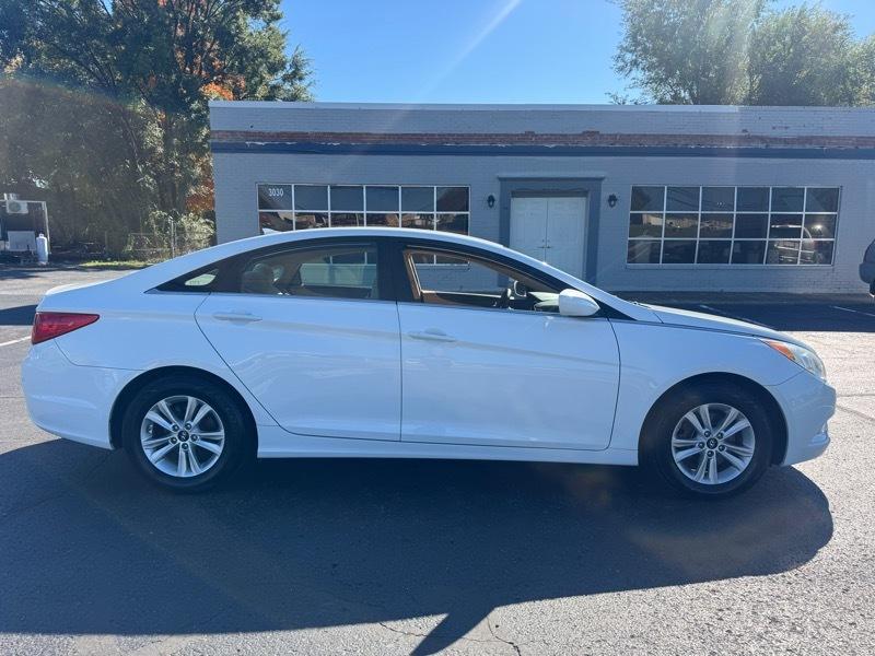 Hyundai Sonata GLS 2013