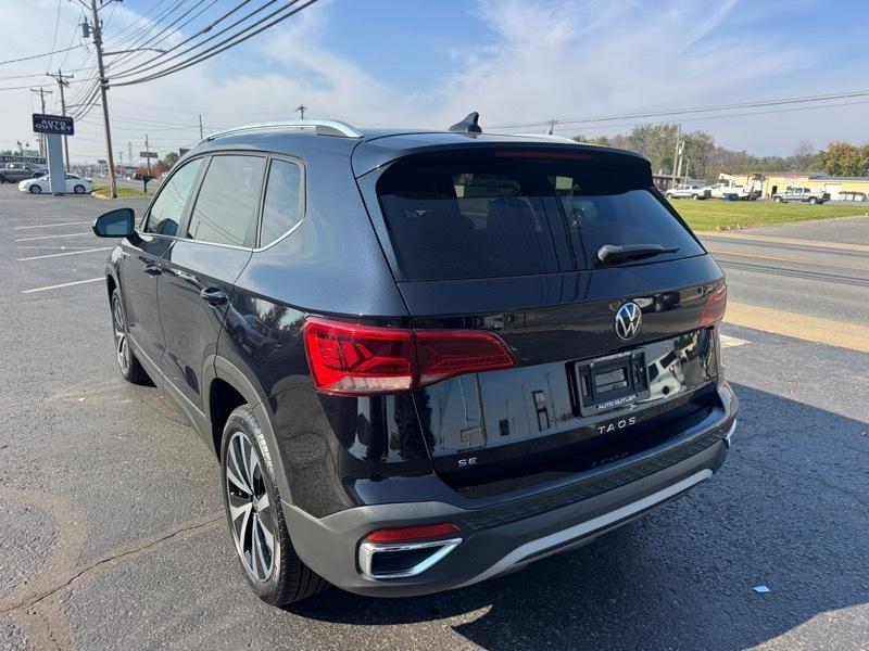 Volkswagen Taos SE 2022