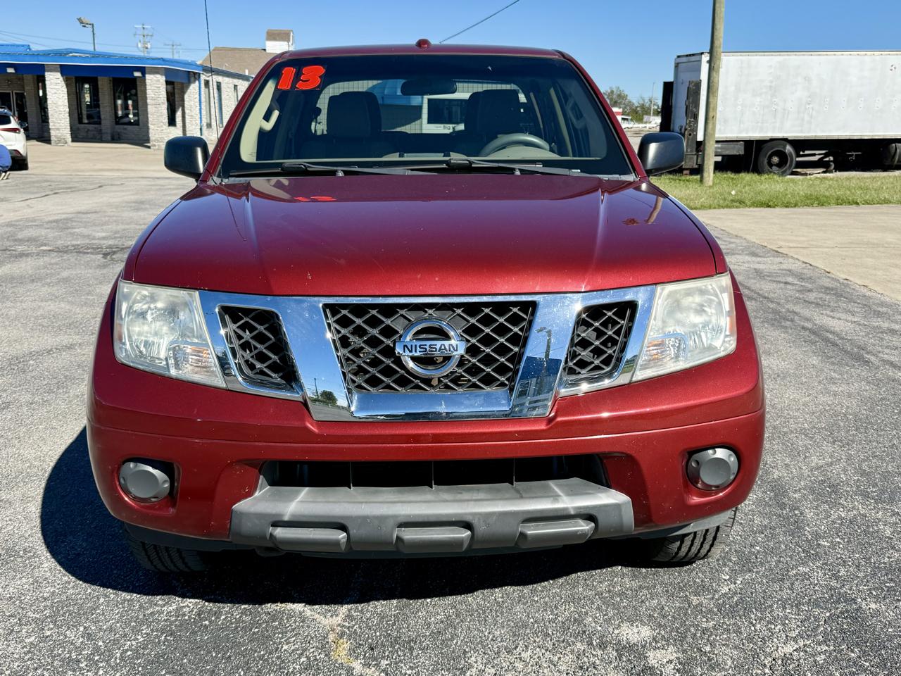 Nissan Frontier 4WD Crew Cab SWB Auto SV 2013