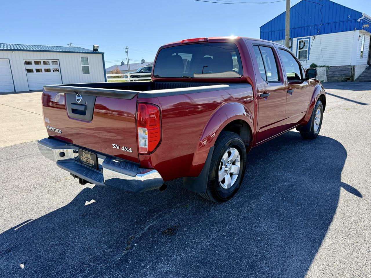 Nissan Frontier 4WD Crew Cab SWB Auto SV 2013