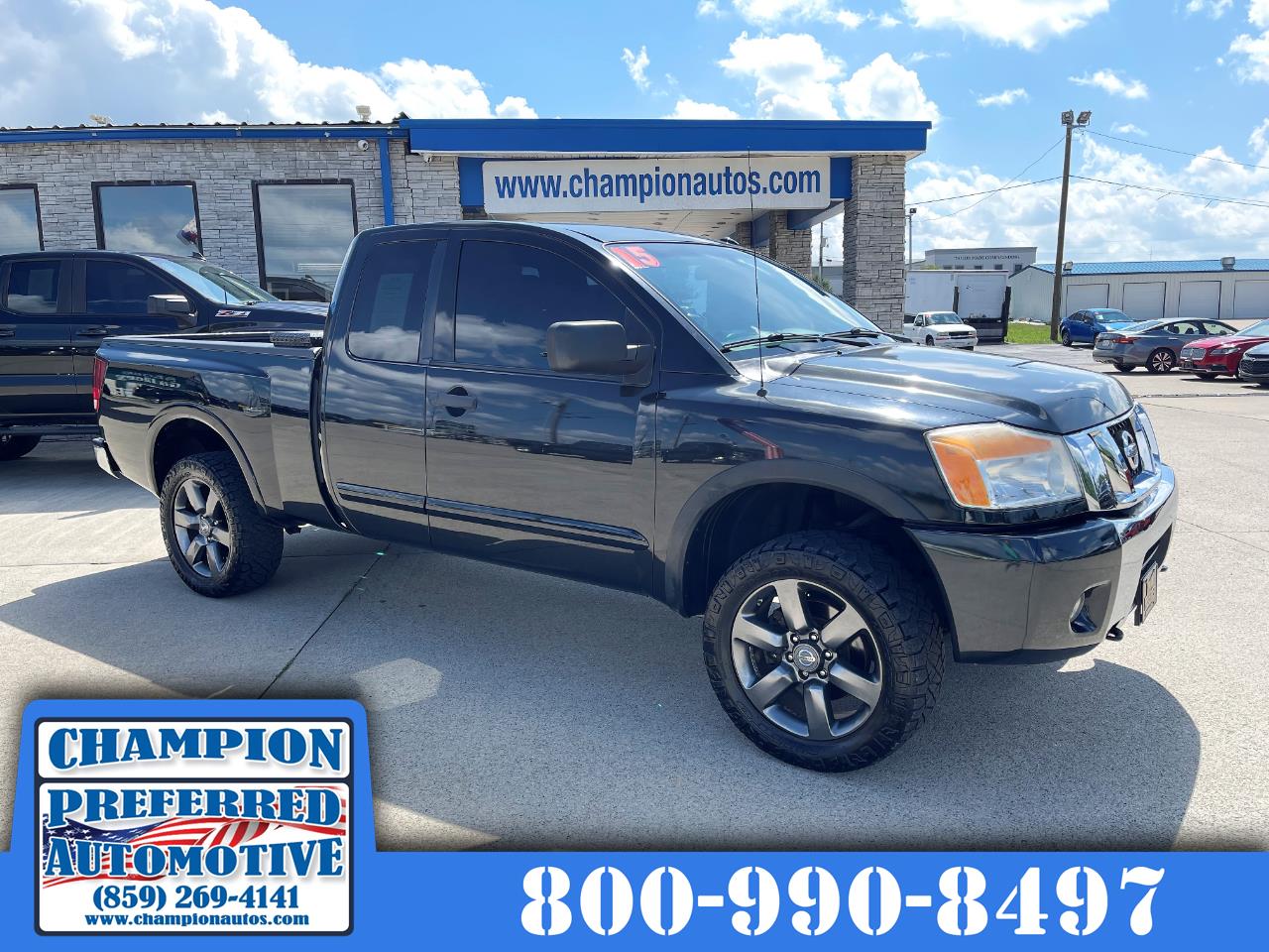 2015 Nissan Titan 4WD King Cab SWB SV