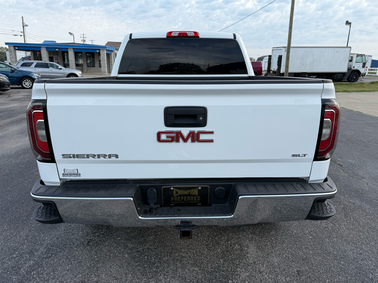 GMC Sierra 1500 4WD Crew Cab 143.5" SLT 2018 GMC Sierra 1500 4WD Crew Cab 143.5" SLT 2018