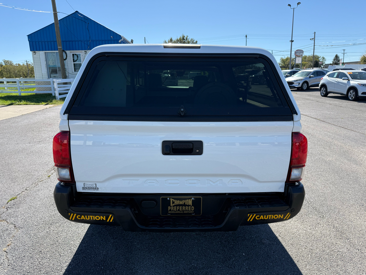 Toyota Tacoma 2WD SR5 Access Cab 6' Bed I4 AT (Natl) 2021 Toyota Tacoma 2WD SR5 Access Cab 6' Bed I4 AT (Natl) 2021