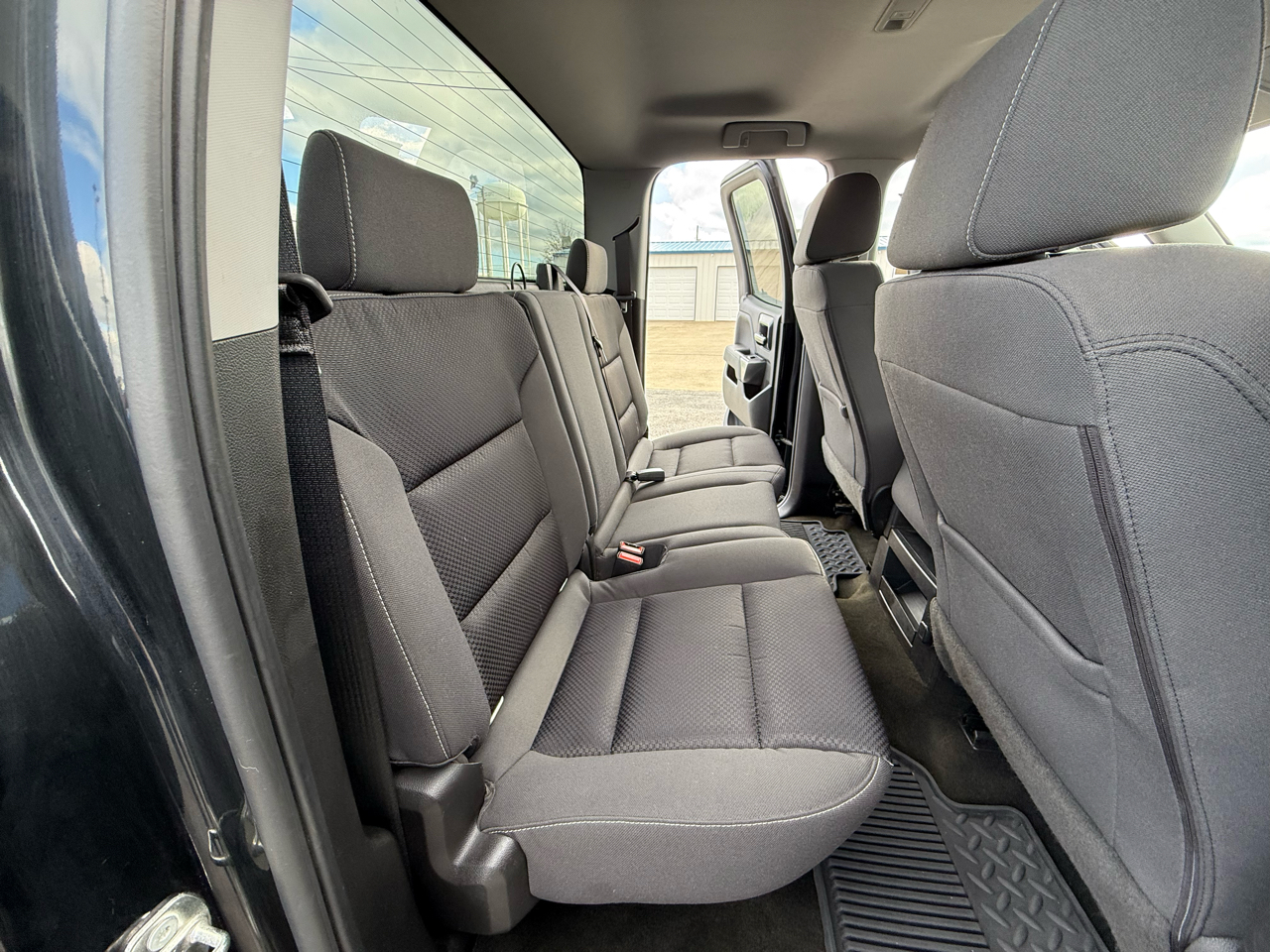 Chevrolet Silverado 1500 4WD Double Cab 143.5" LT w/2LT 2018