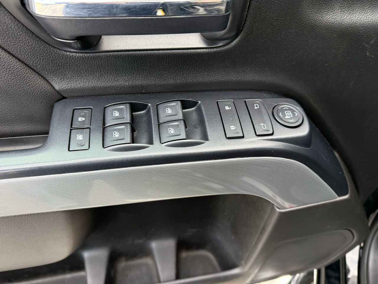 Chevrolet Silverado 1500 4WD Double Cab 143.5" LT w/2LT 2018