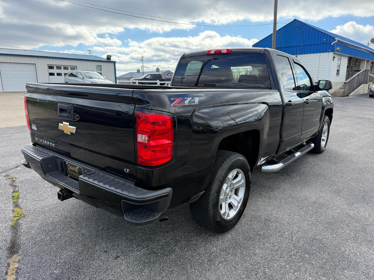 Chevrolet Silverado 1500 4WD Double Cab 143.5" LT w/2LT 2018