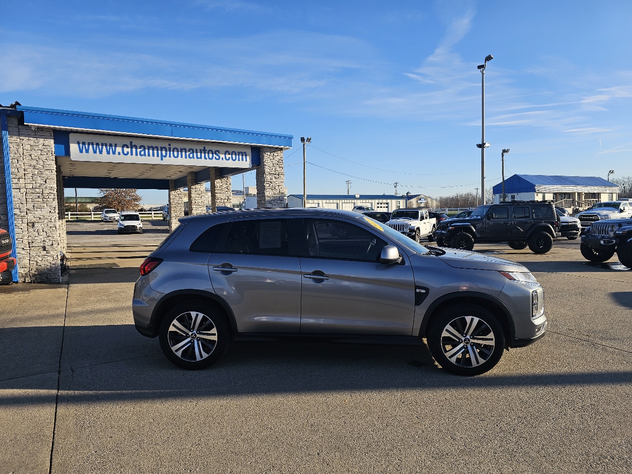 Mitsubishi Outlander Sport ES 2.0 CVT 2021