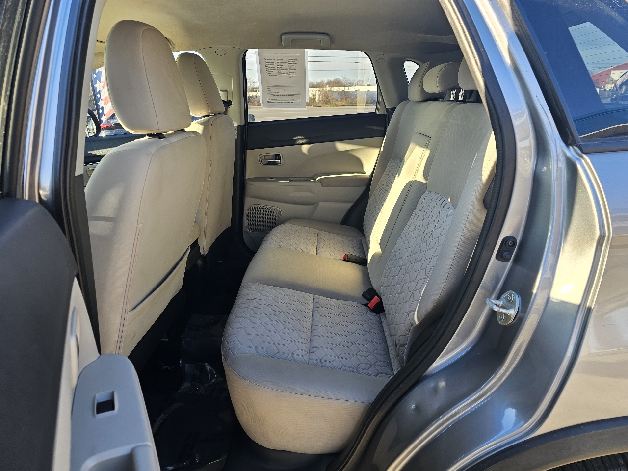 Mitsubishi Outlander Sport ES 2.0 CVT 2021