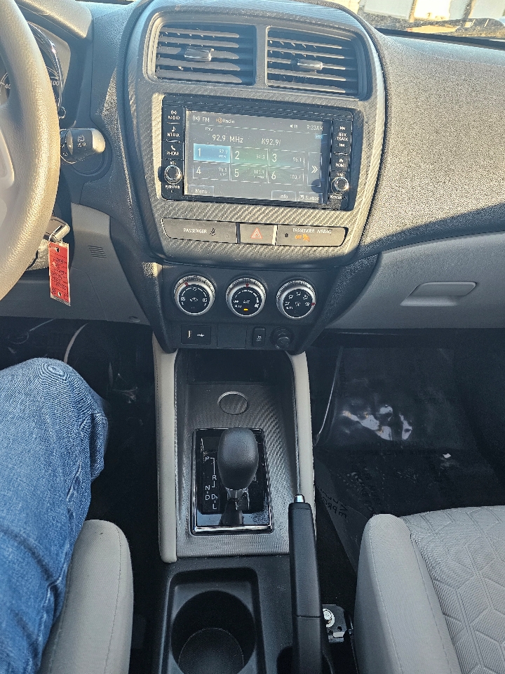 Mitsubishi Outlander Sport ES 2.0 CVT 2021