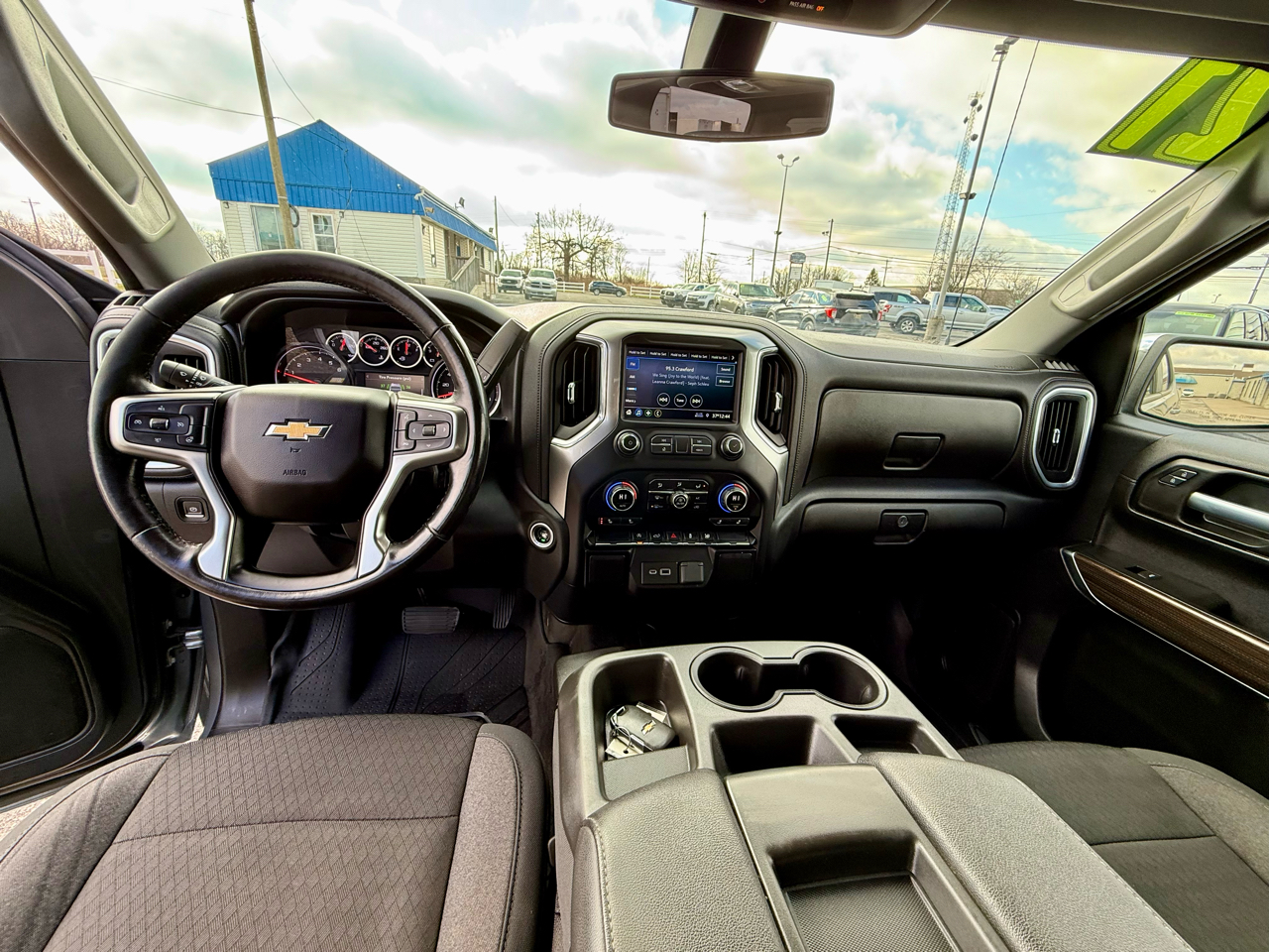 Chevrolet Silverado 1500 4WD Crew Cab 147" LT w/1LT 2021