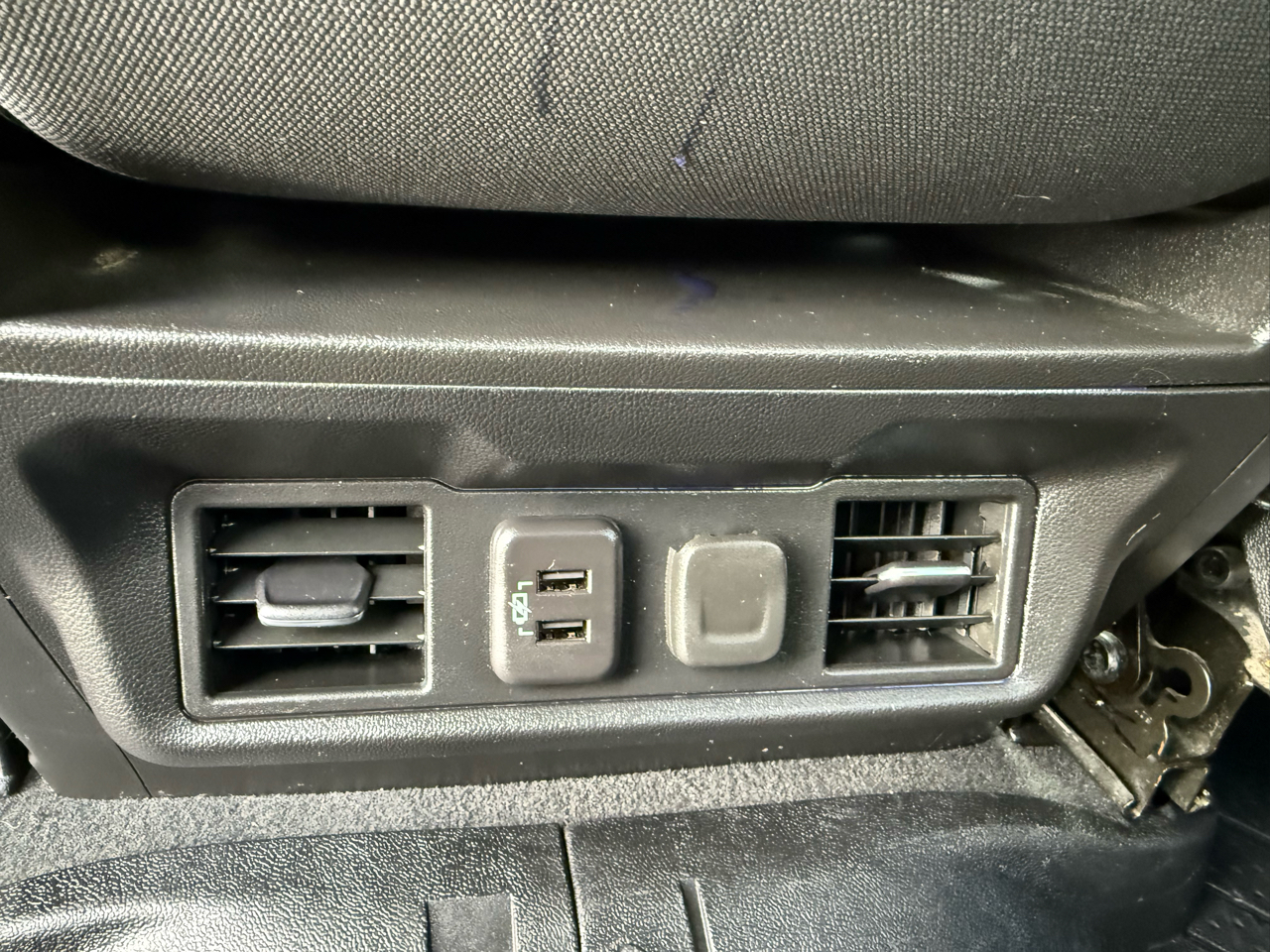 Chevrolet Silverado 1500 4WD Crew Cab 147" LT w/1LT 2021