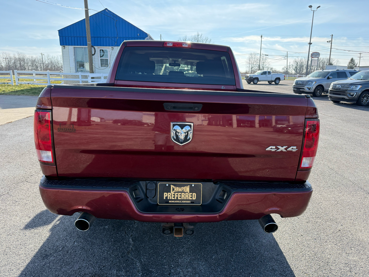 RAM 1500 Express 4x4 Crew Cab 5'7" Box 2018