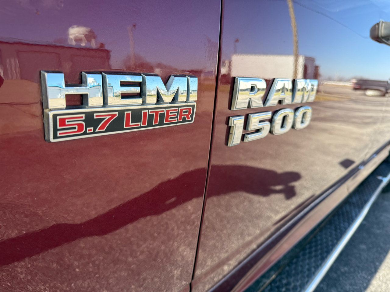 RAM 1500 Express 4x4 Crew Cab 5'7" Box 2018