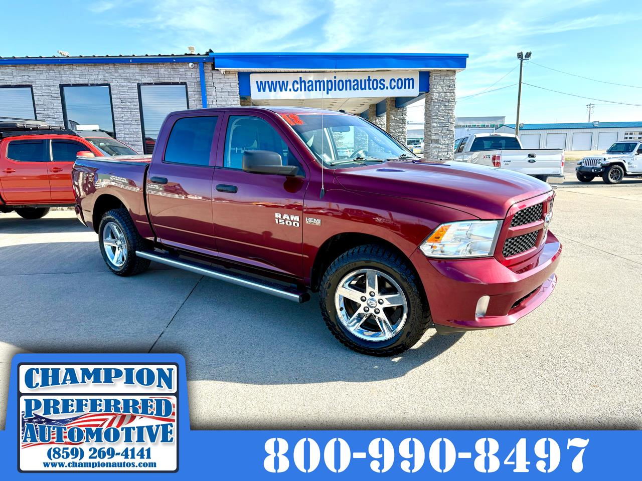 RAM 1500 Express 4x4 Crew Cab 5'7" Box 2018