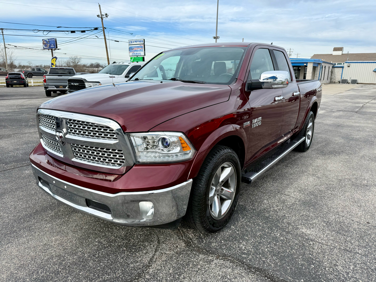 RAM 1500 Laramie 4x4 Quad Cab 6'4" Box 2017