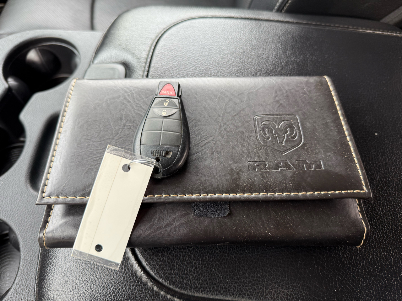 RAM 1500 Laramie 4x4 Quad Cab 6'4" Box 2017