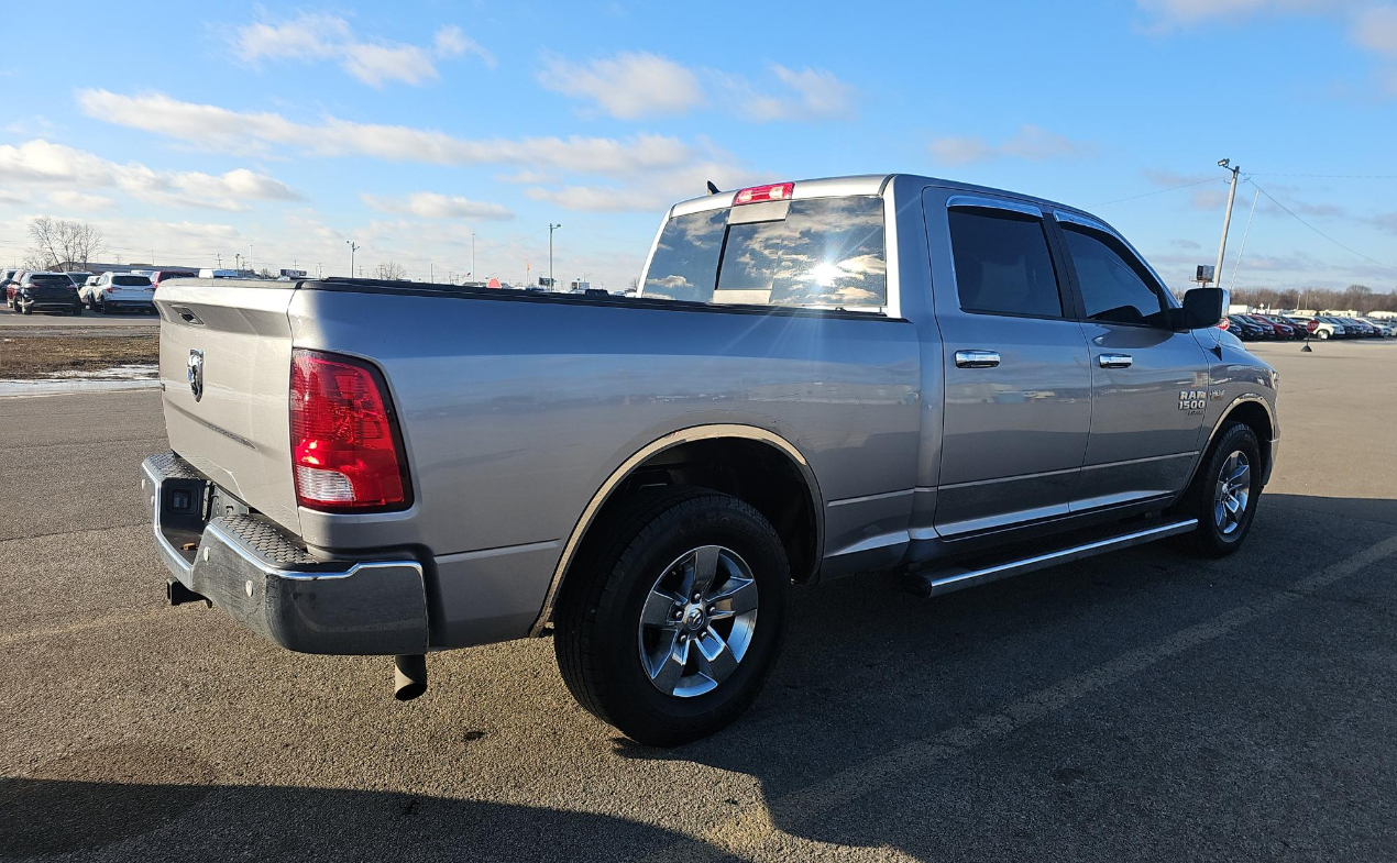 RAM 1500 Classic SLT 4x2 Crew Cab 6'4" Box 2020