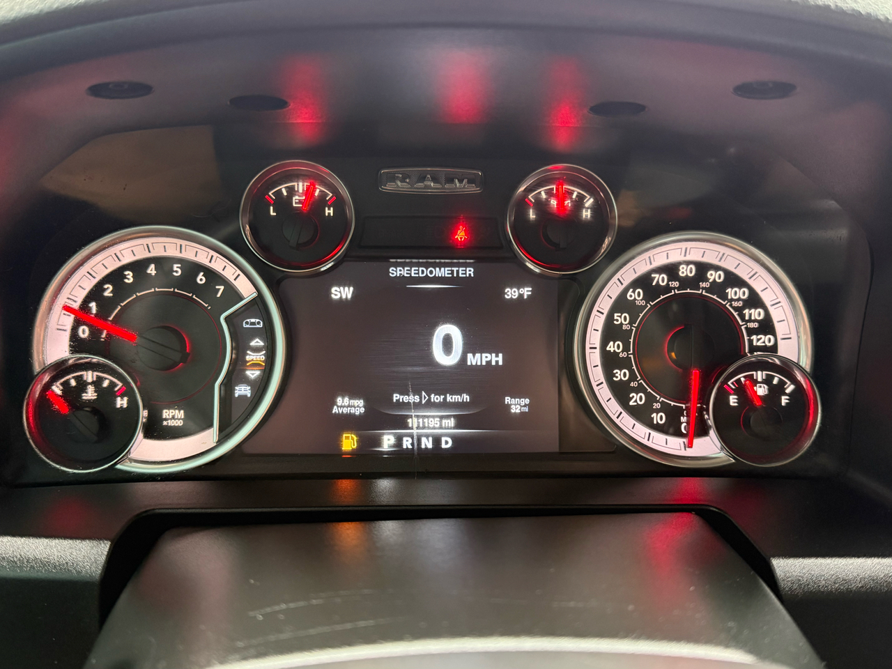 RAM 1500 Classic SLT 4x2 Crew Cab 6'4" Box 2020