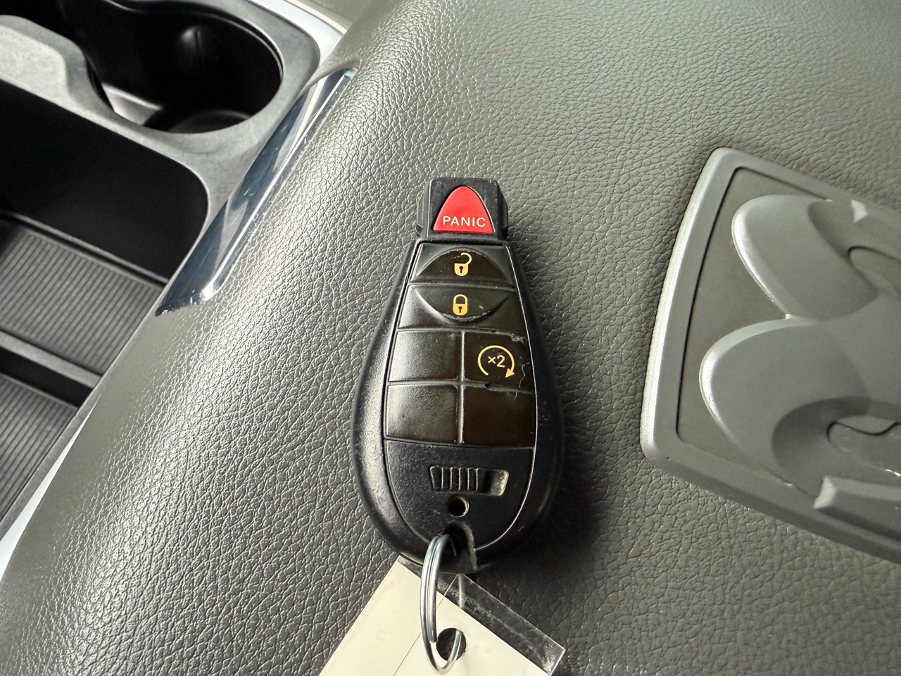 RAM 1500 Classic SLT 4x2 Crew Cab 6'4" Box 2020