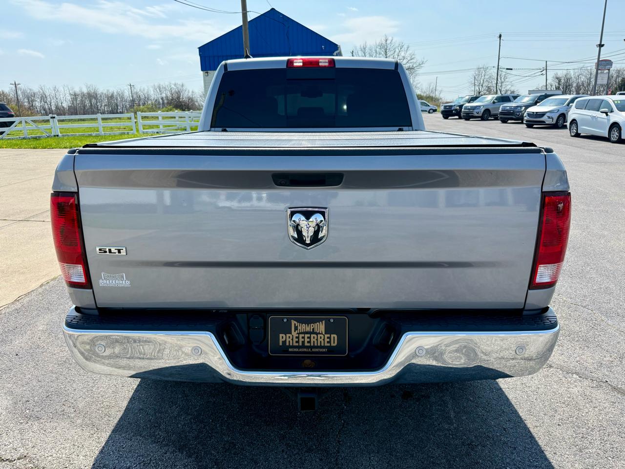 RAM 1500 Classic SLT 4x2 Crew Cab 6'4" Box 2020