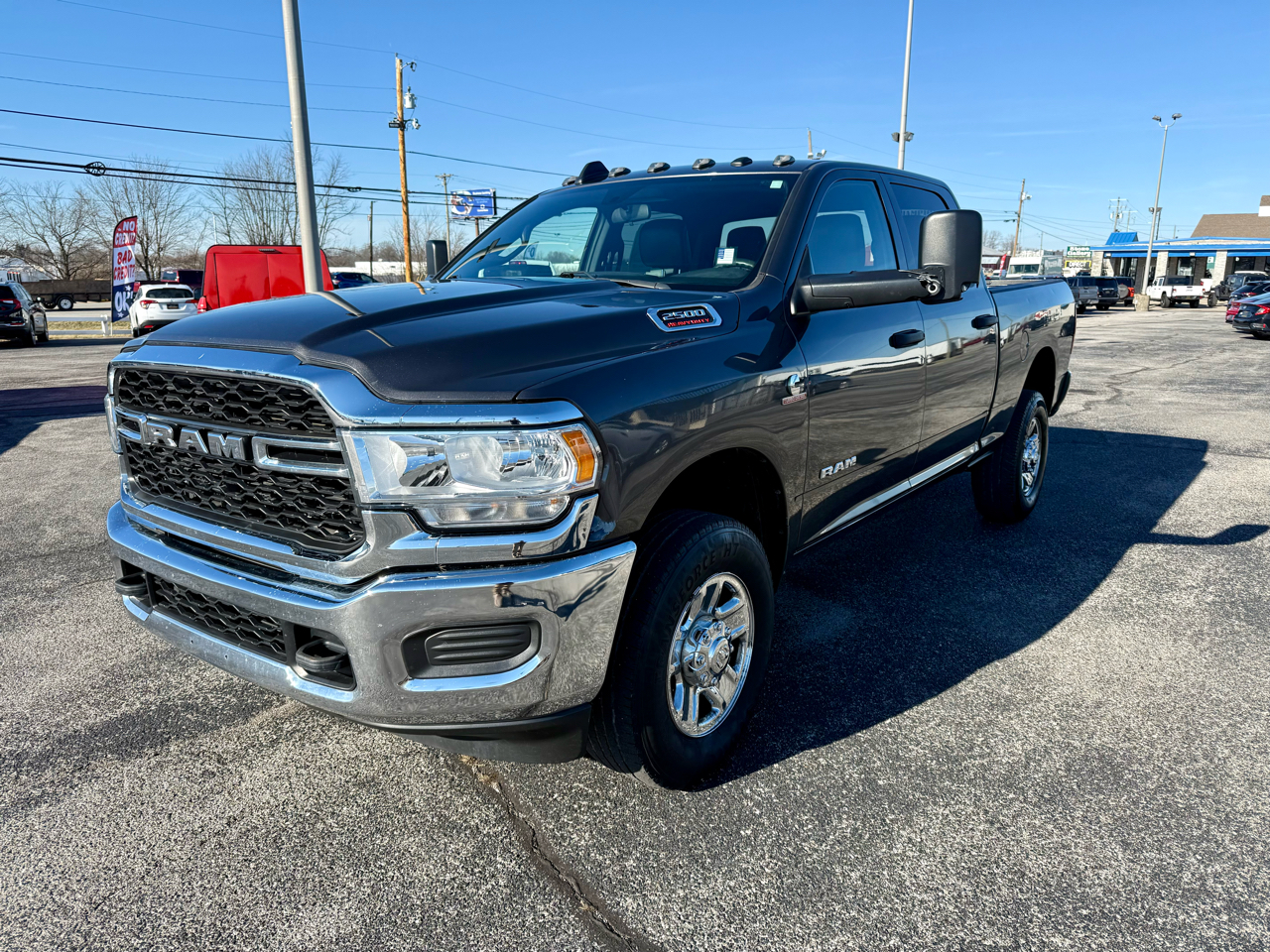 RAM 2500 Tradesman 4x4 Crew Cab 6'4" Box 2022