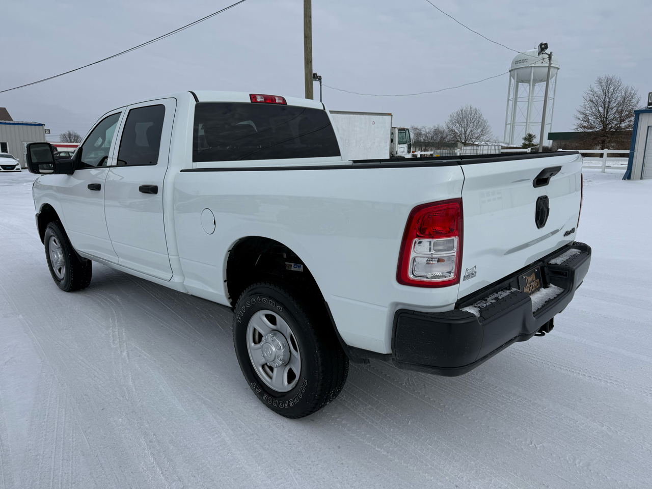 RAM 2500 Tradesman 4x4 Crew Cab 6'4" Box 2024