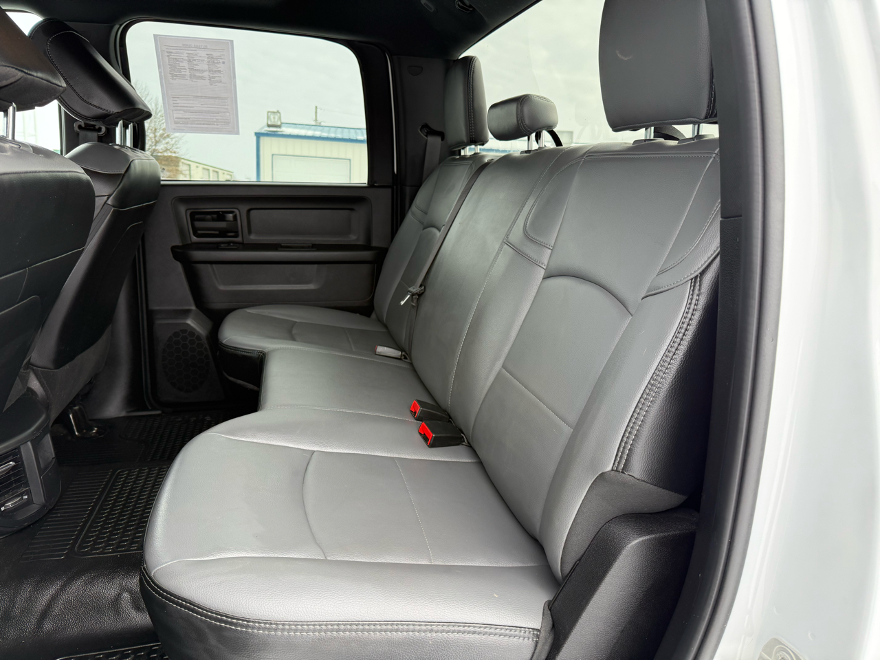 RAM 2500 Tradesman 4x4 Crew Cab 6'4" Box 2024