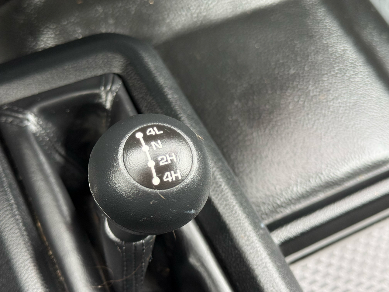 RAM 2500 Tradesman 4x4 Crew Cab 6'4" Box 2024