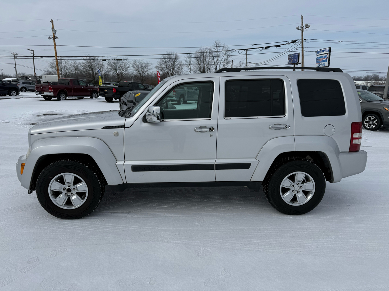 Jeep Liberty 4WD 4dr Sport 2010