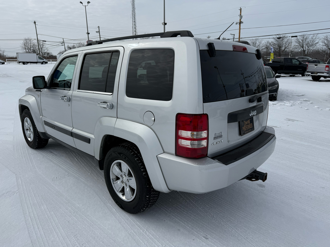 Jeep Liberty 4WD 4dr Sport 2010