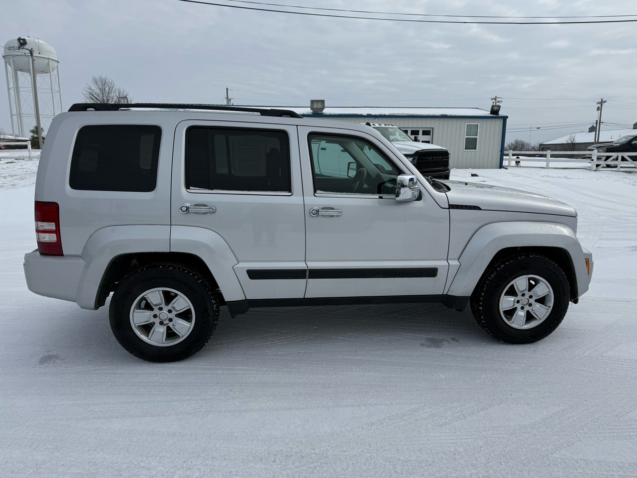 Jeep Liberty 4WD 4dr Sport 2010
