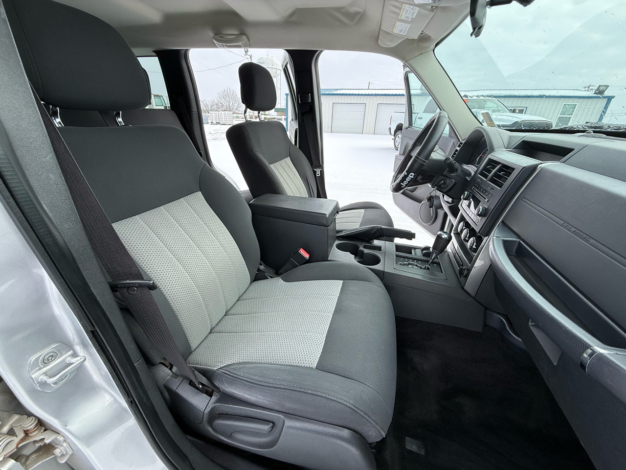 Jeep Liberty 4WD 4dr Sport 2010