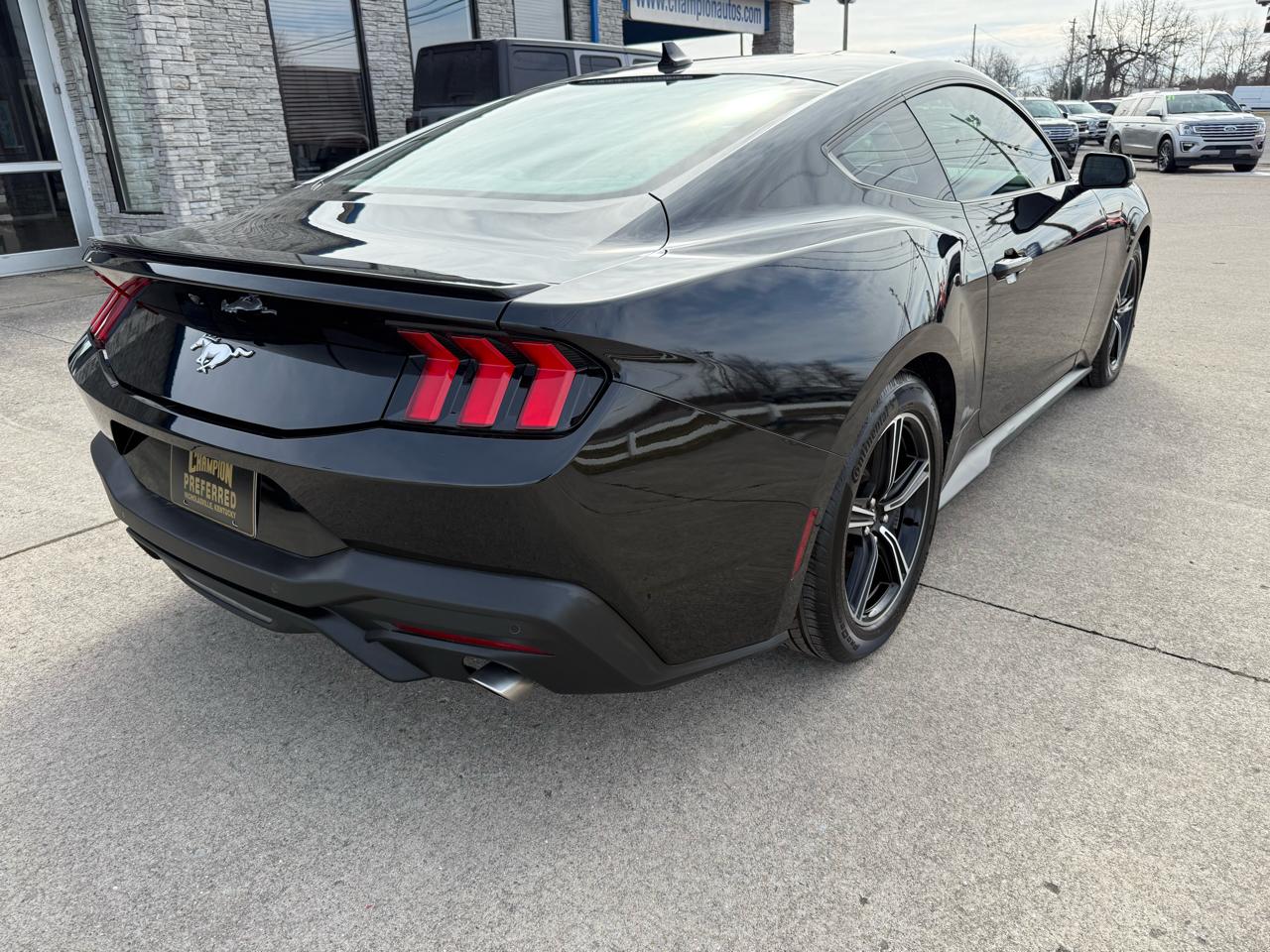 Ford Mustang EcoBoost Premium Fastback 2024