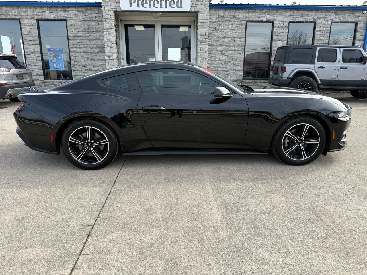 Ford Mustang EcoBoost Premium Fastback 2024