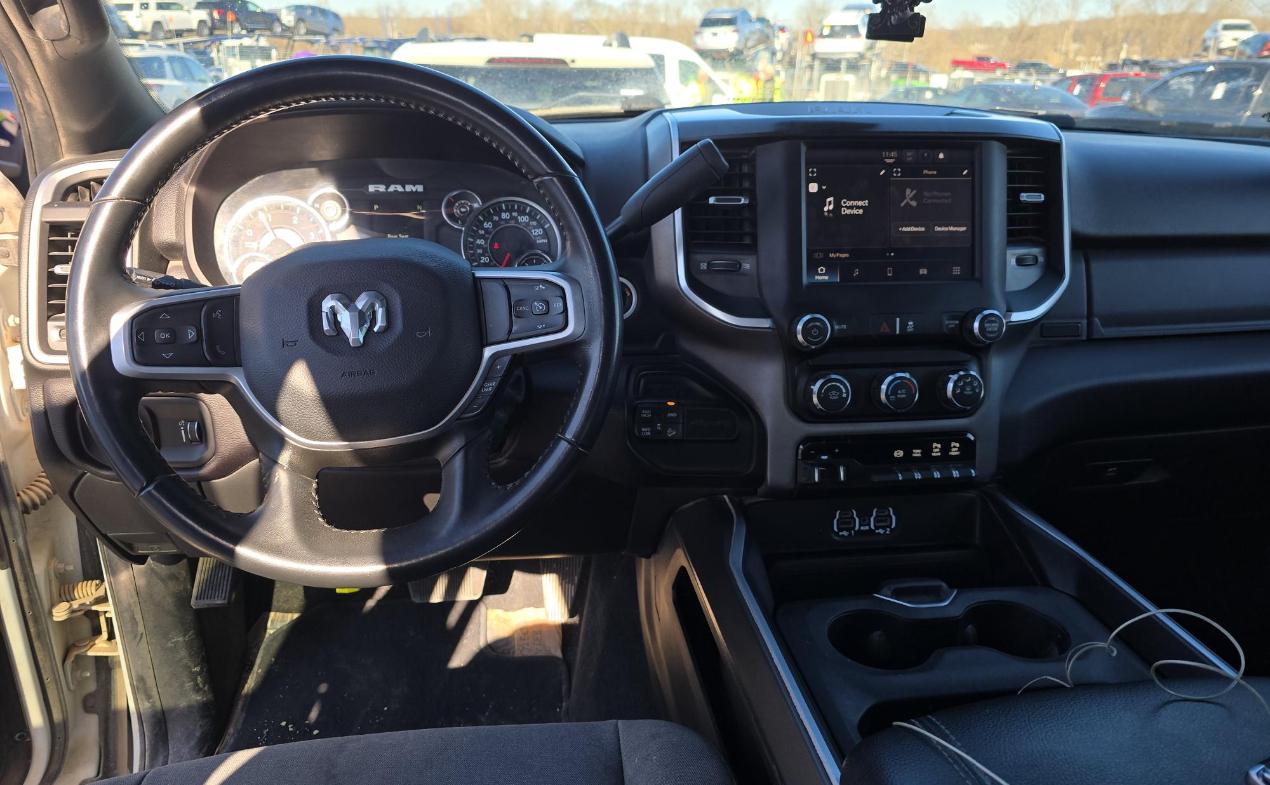 RAM 2500 Big Horn 4x4 Crew Cab 6'4" Box 2024