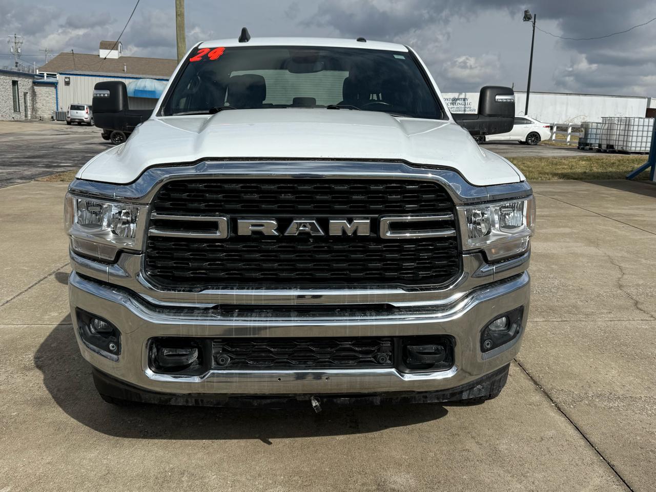 RAM 2500 Big Horn 4x4 Crew Cab 6'4" Box 2024