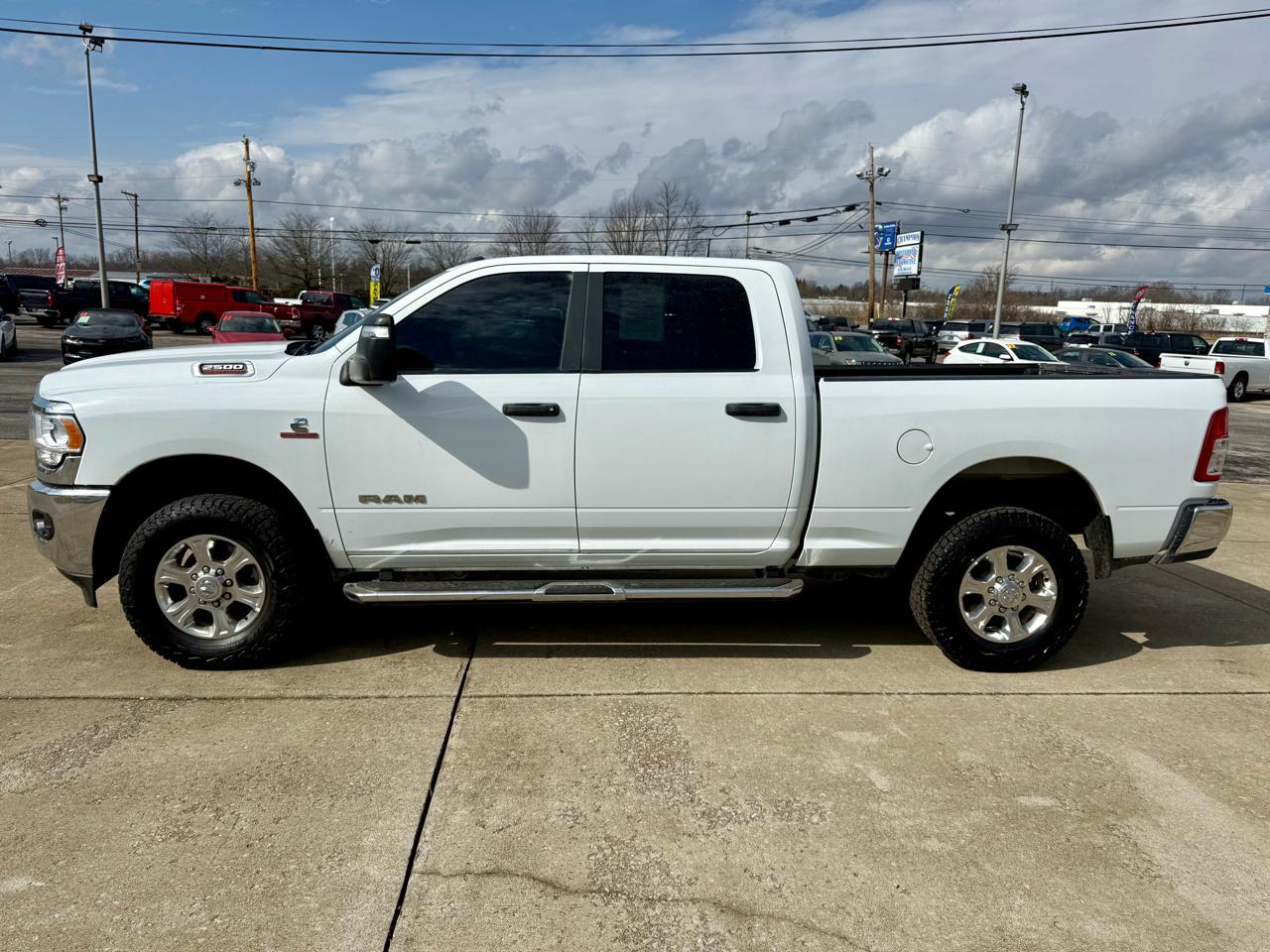 RAM 2500 Big Horn 4x4 Crew Cab 6'4" Box 2024