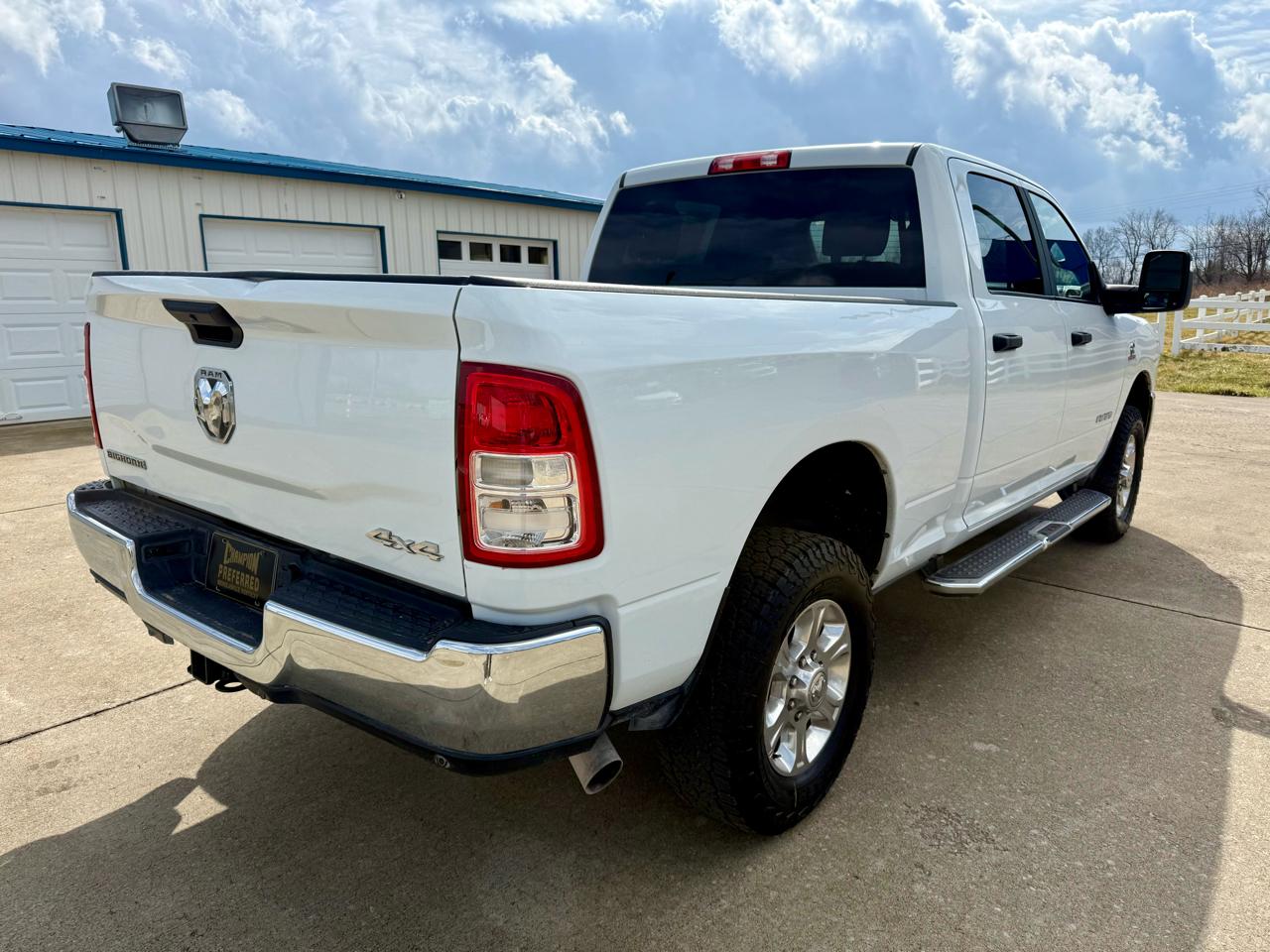 RAM 2500 Big Horn 4x4 Crew Cab 6'4" Box 2024