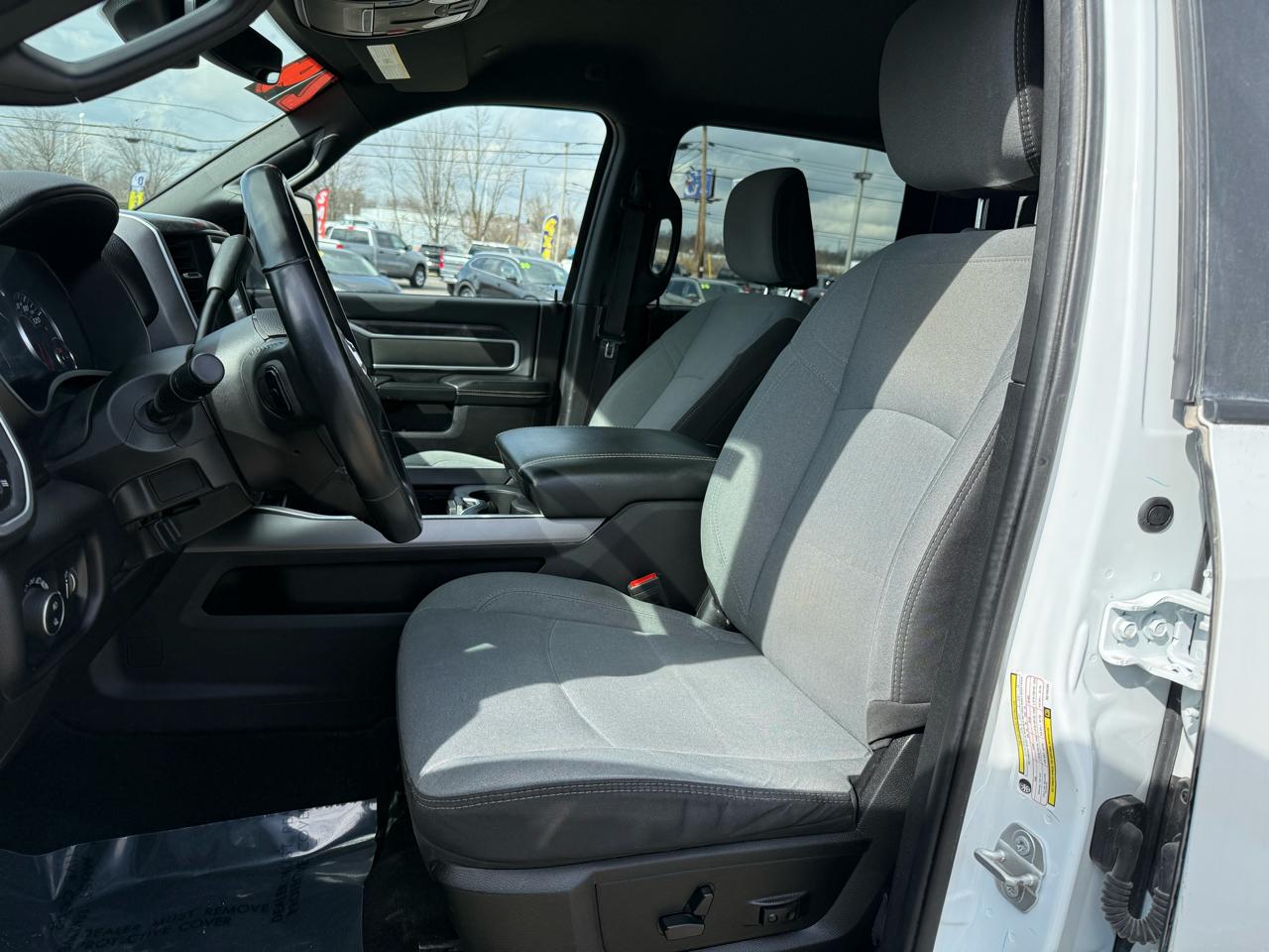 RAM 2500 Big Horn 4x4 Crew Cab 6'4" Box 2024