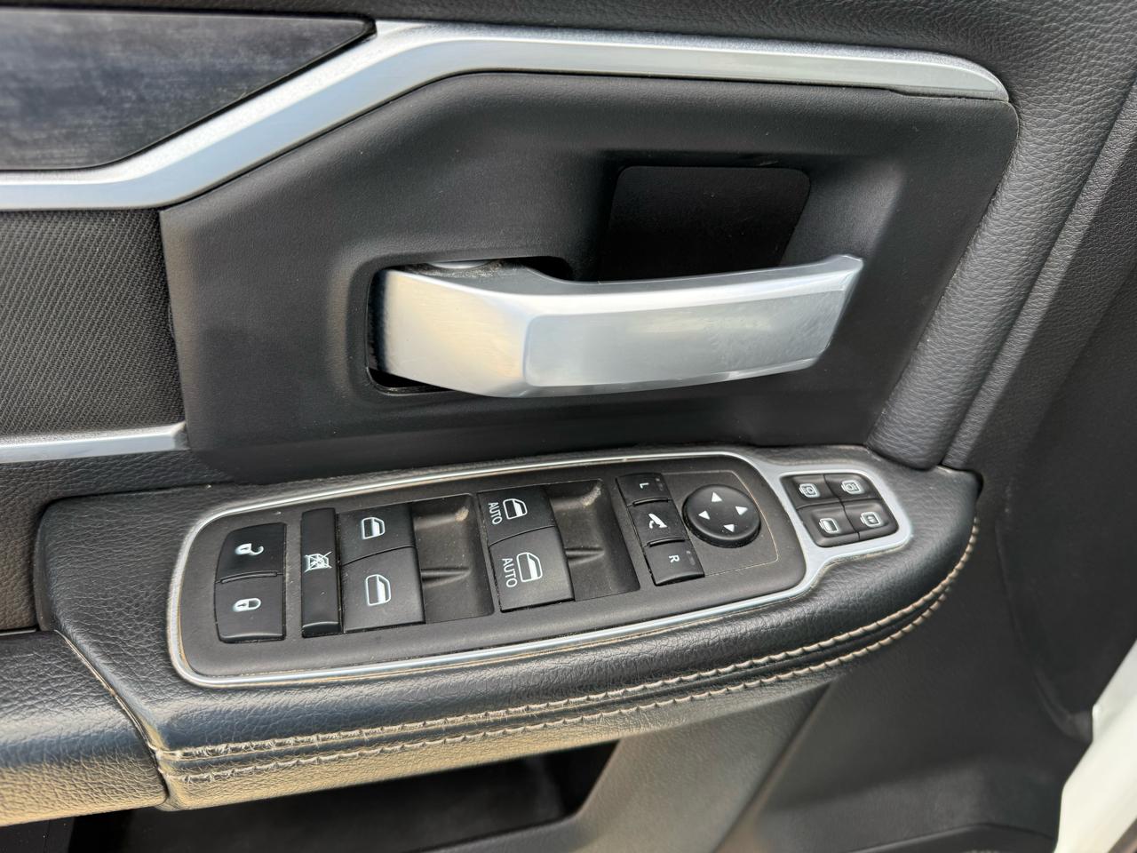 RAM 2500 Big Horn 4x4 Crew Cab 6'4" Box 2024