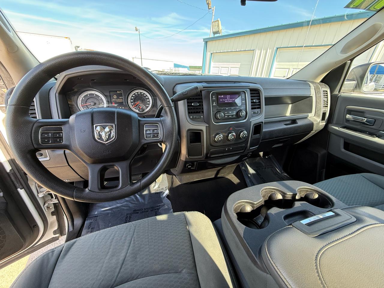 RAM 1500 2WD Reg Cab 140.5" Tradesman 2014