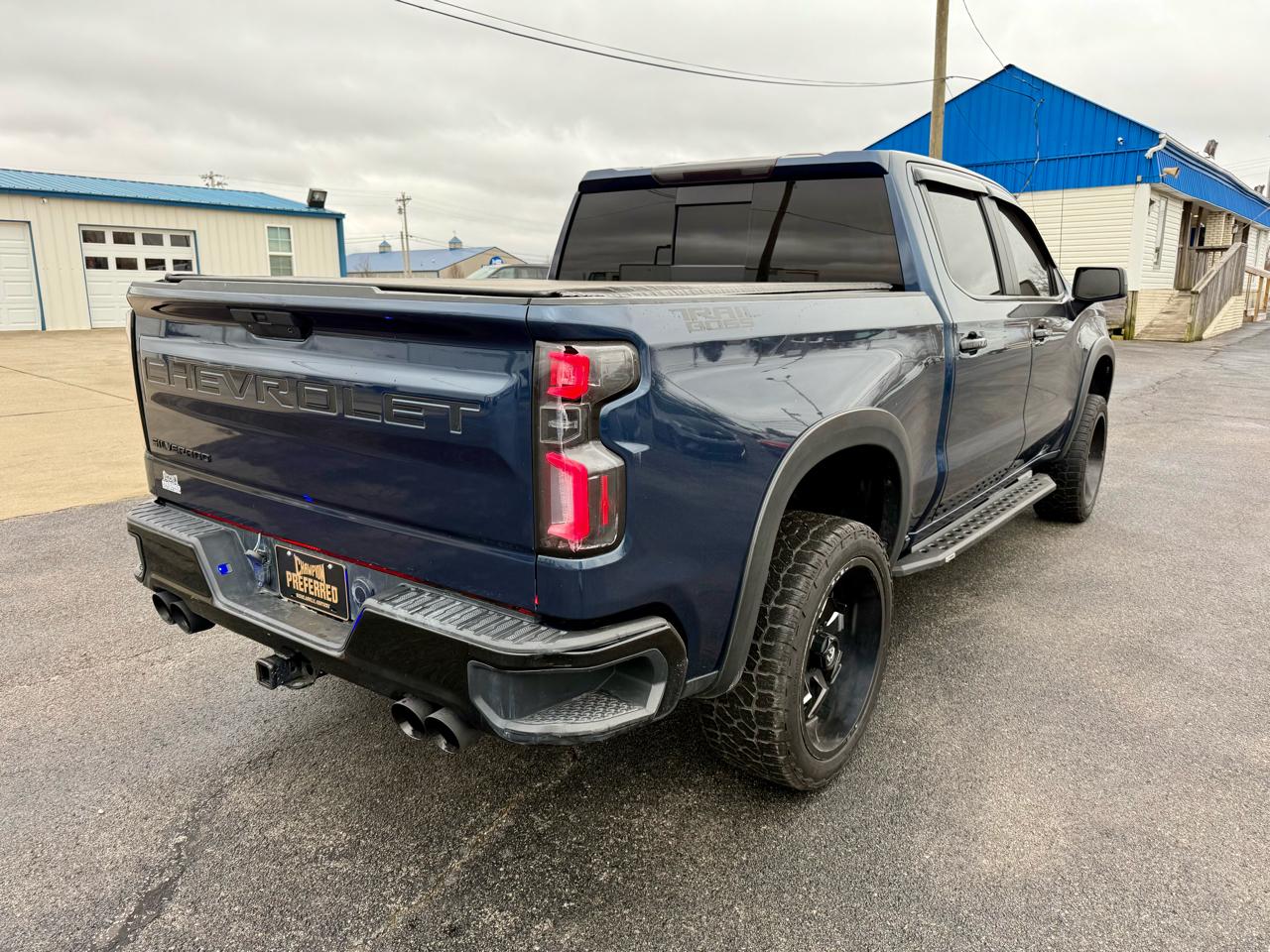 Chevrolet Silverado 1500 4WD Crew Cab 147" LT Trail Boss 2021