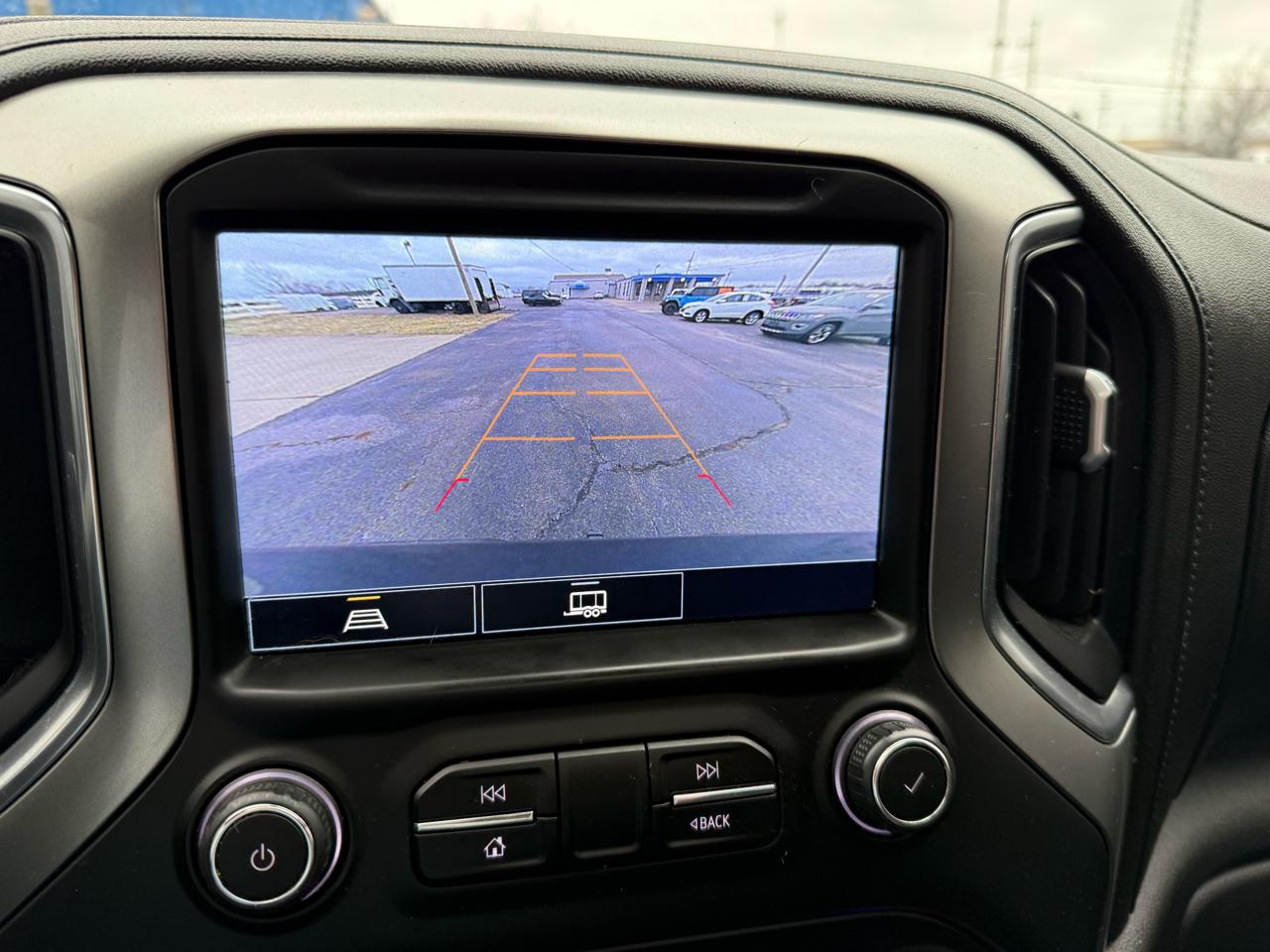 Chevrolet Silverado 1500 4WD Crew Cab 147" LT Trail Boss 2021