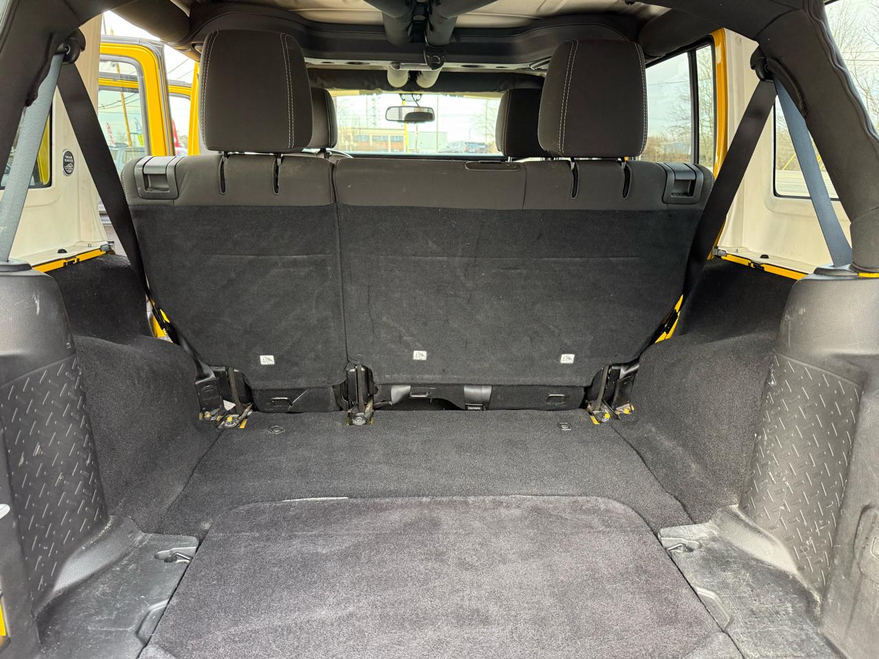 Jeep Wrangler Unlimited 4WD 4dr Rubicon 2015