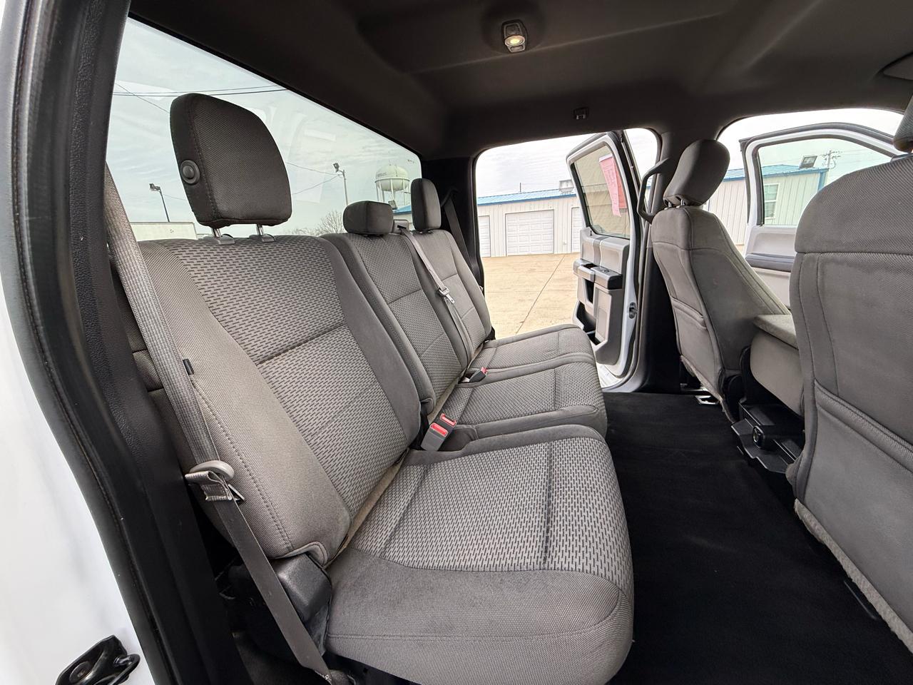 Ford Super Duty F-250 SRW XLT 2WD Crew Cab 8' Box 2018