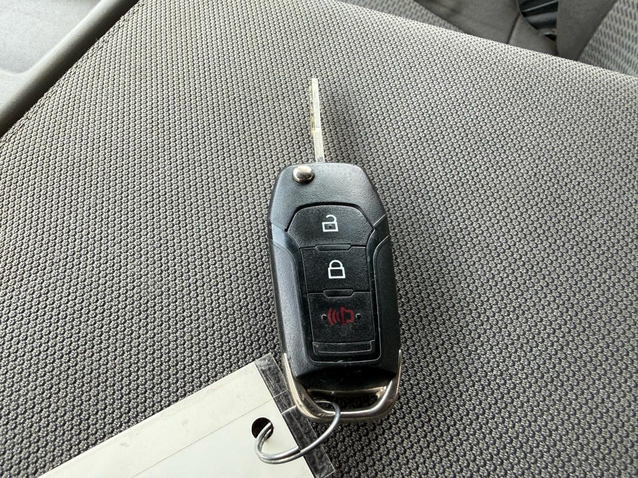 Ford Super Duty F-250 SRW XLT 2WD Crew Cab 8' Box 2018