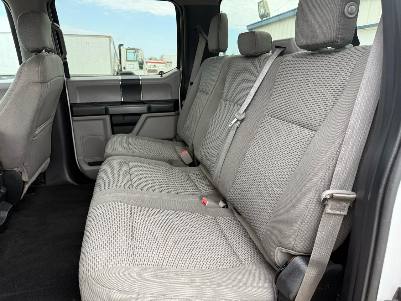 Ford Super Duty F-250 SRW XLT 2WD Crew Cab 8' Box 2018