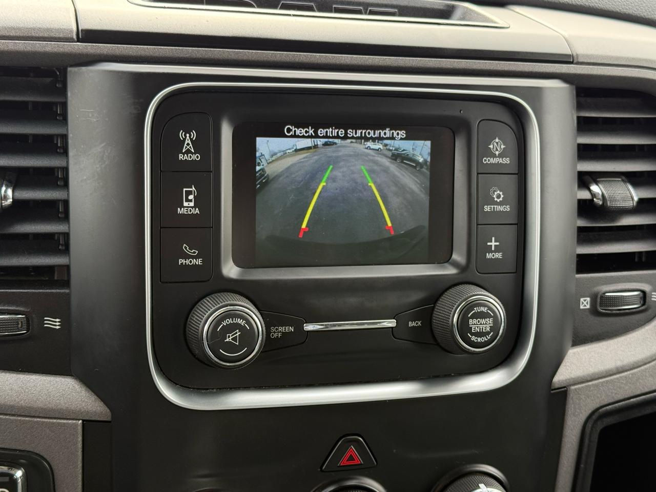 RAM 1500 Express 4x4 Crew Cab 5'7" Box *Ltd Avail* 2018