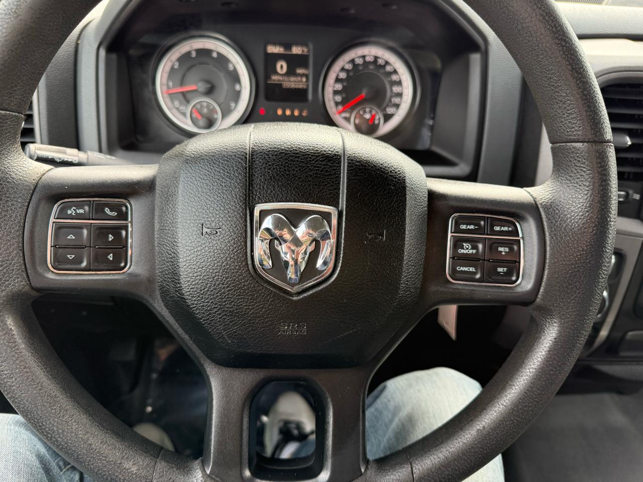 RAM 1500 Express 4x4 Crew Cab 5'7" Box *Ltd Avail* 2018