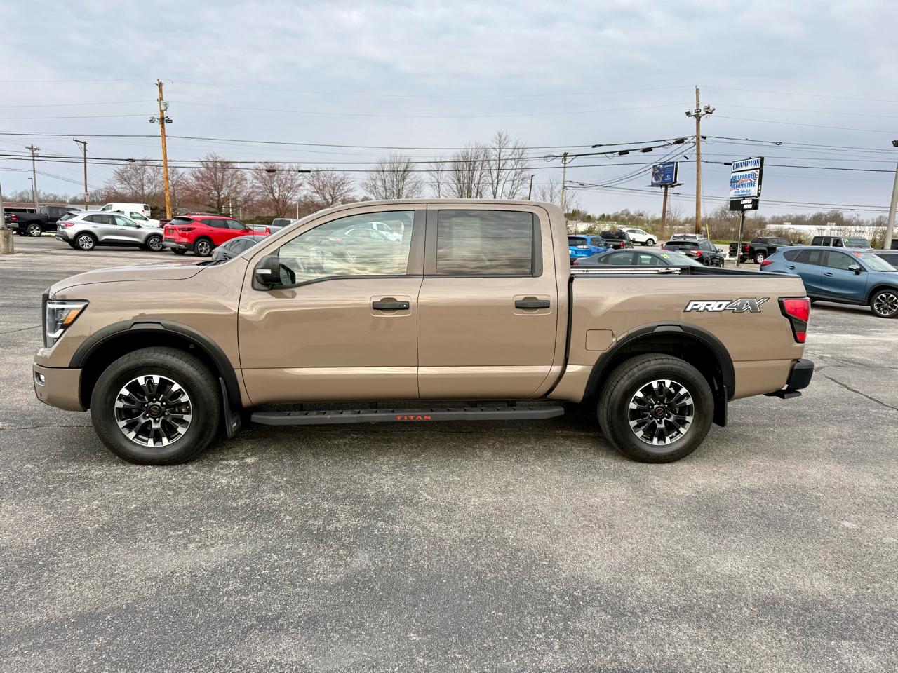 Nissan Titan 4x4 Crew Cab PRO-4X 2021